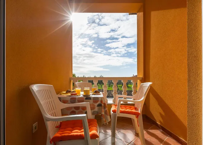 Sunset Apartment *